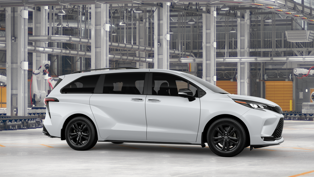 2026 Toyota Sienna XSE 7 Passenger