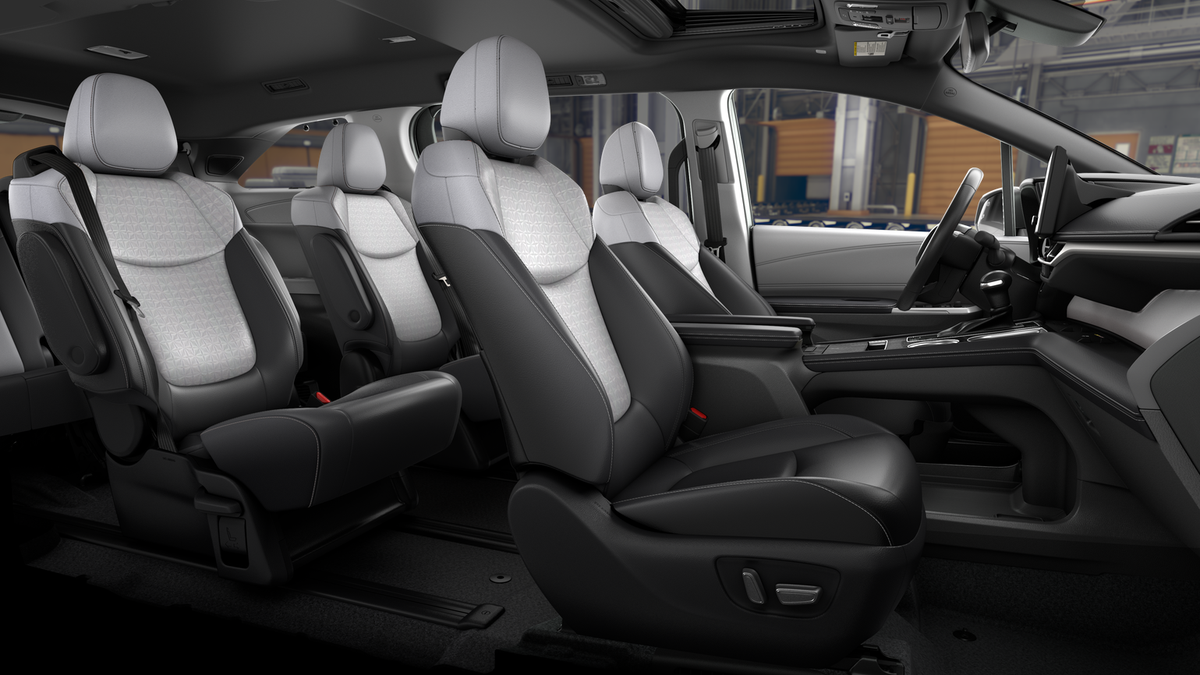 2026 Toyota Sienna XSE 7 Passenger