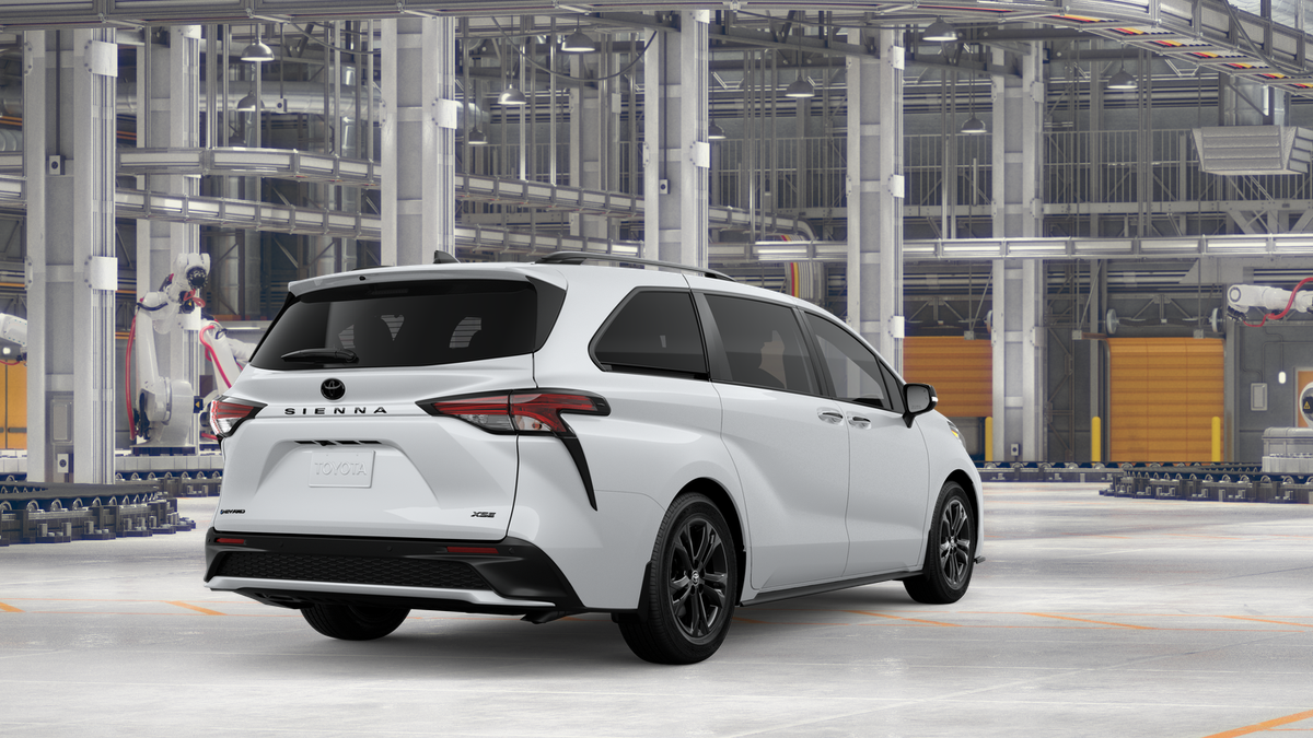 2026 Toyota Sienna XSE 7 Passenger
