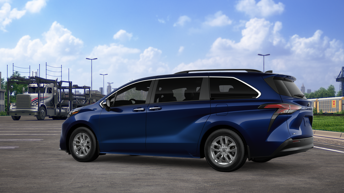2026 Toyota Sienna XLE
