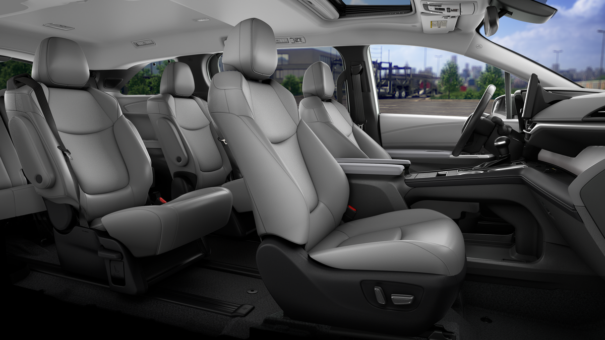 2026 Toyota Sienna XLE 7 Passenger