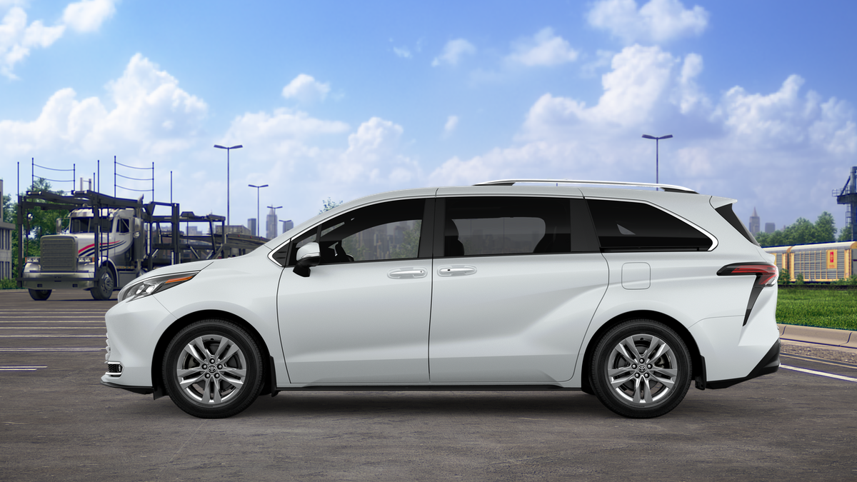 2026 Toyota Sienna Limited 7 Passenger