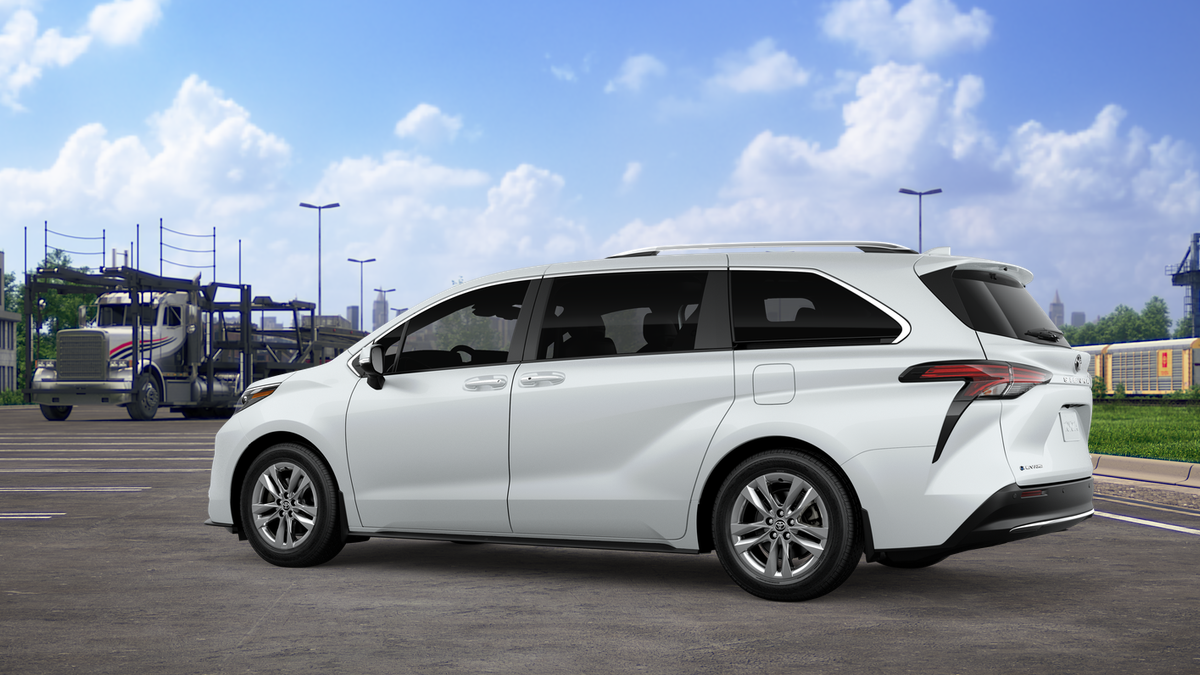 2026 Toyota Sienna Limited 7 Passenger