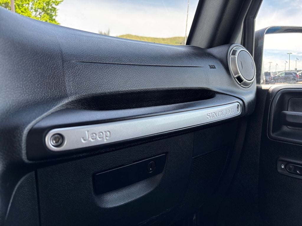 2018 Jeep Wrangler JK Sahara