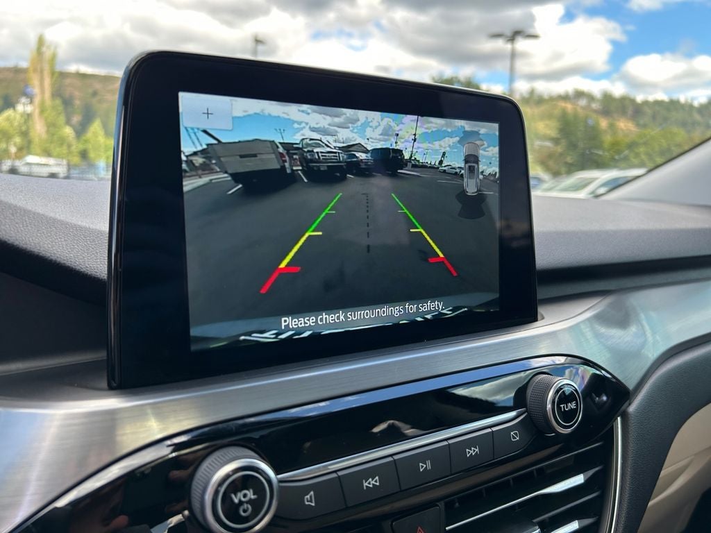 2022 Ford Escape Titanium