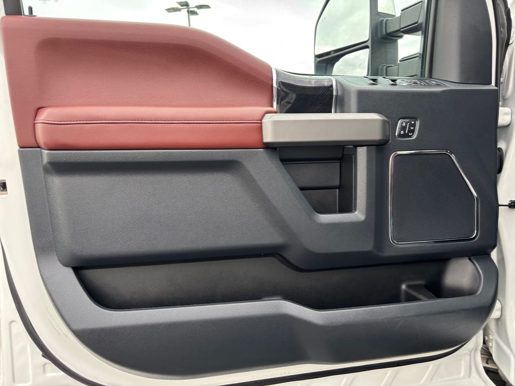 2022 Ford F-350SD Platinum