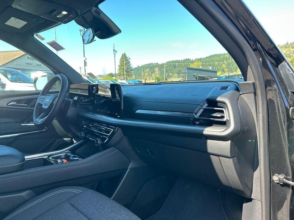 2025 Chevrolet Traverse LT 2LT