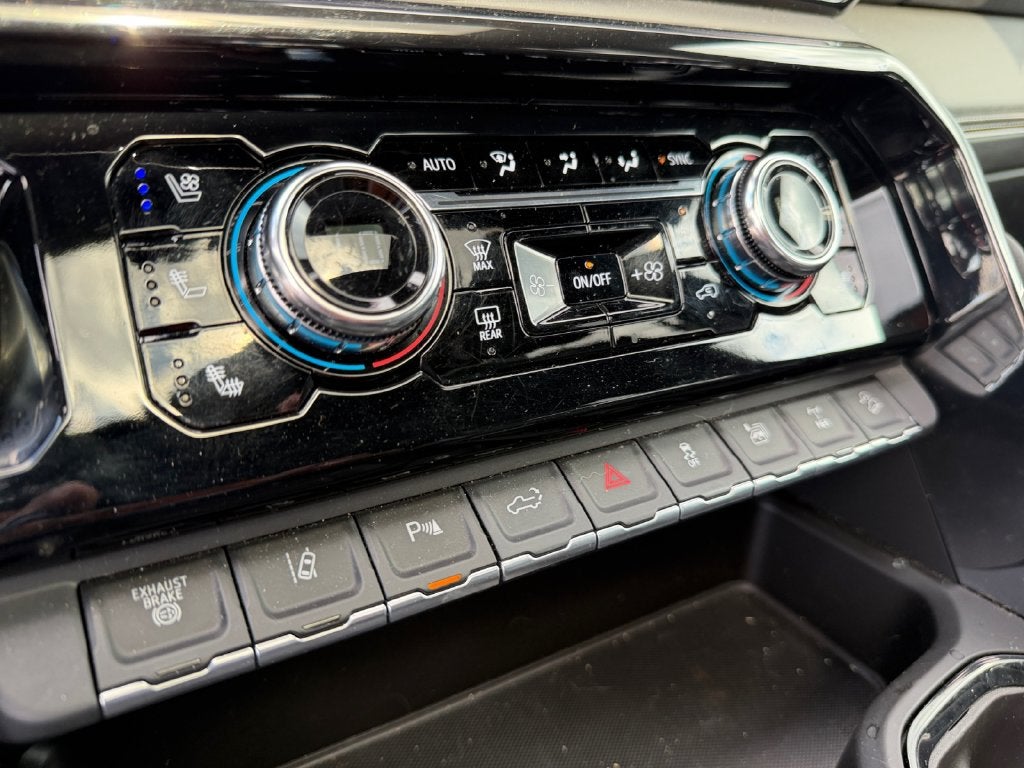 2025 GMC Sierra 2500HD AT4X