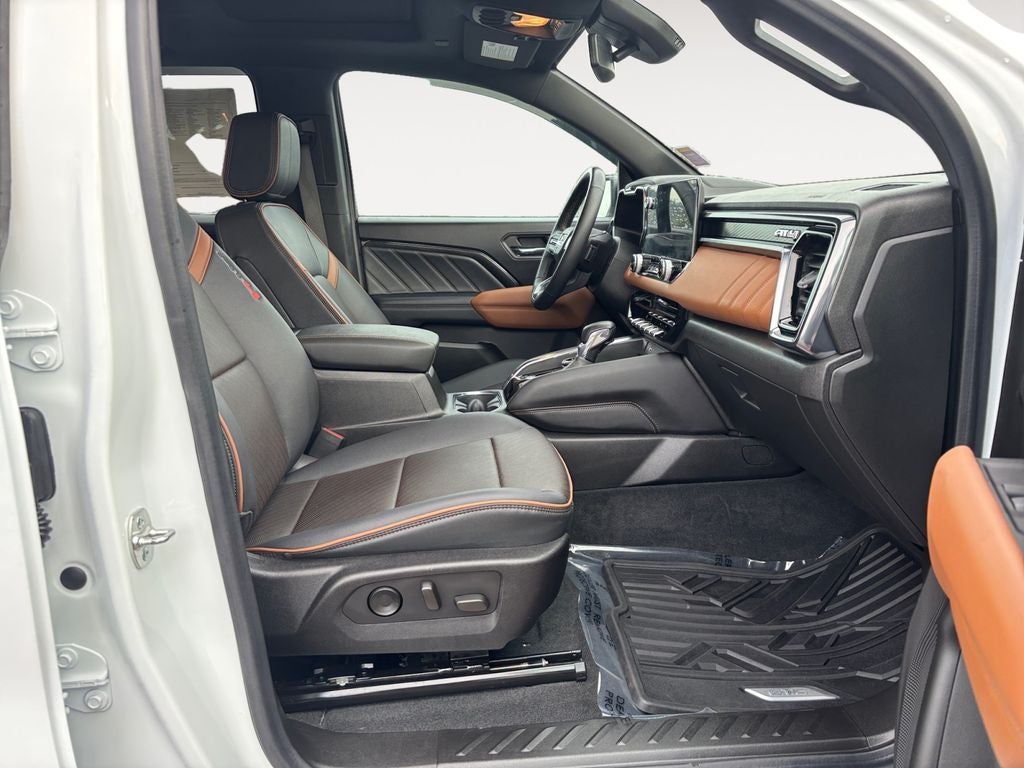 2024 GMC Canyon AT4