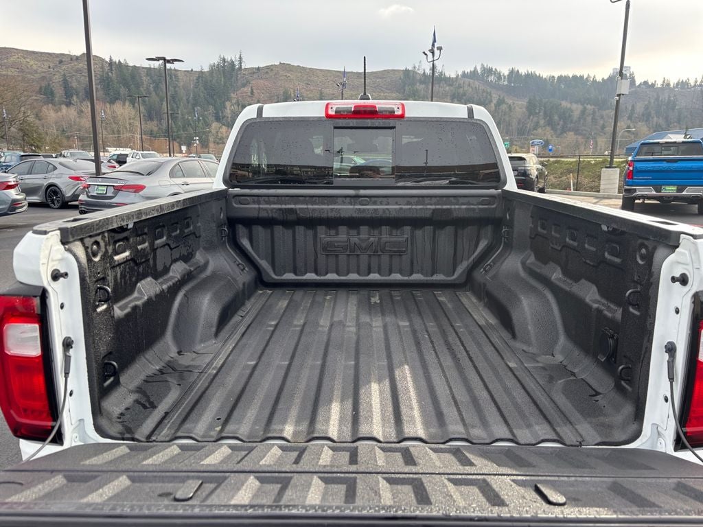 2024 GMC Canyon AT4