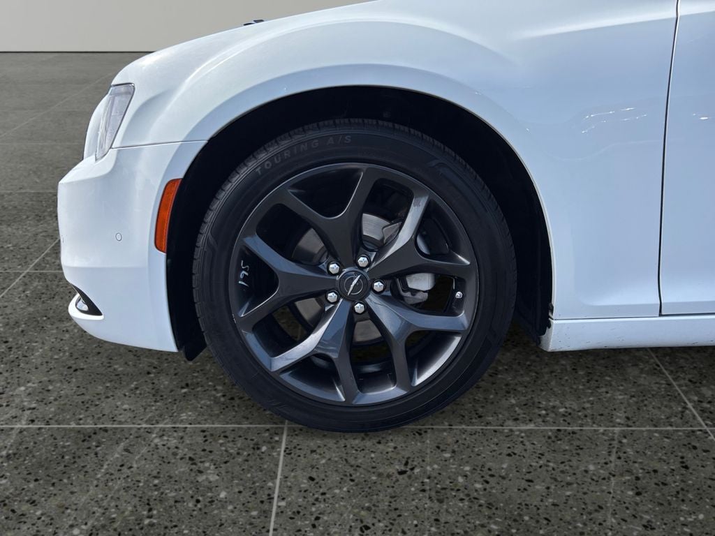 2023 Chrysler 300 S