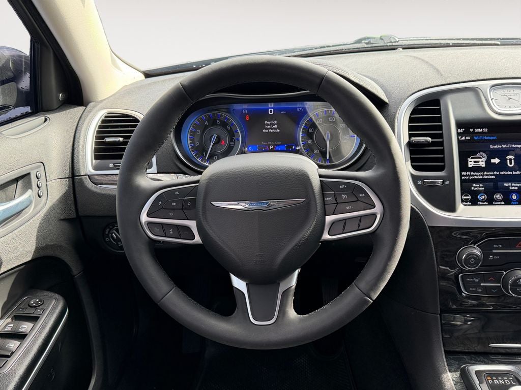 2022 Chrysler 300 Touring
