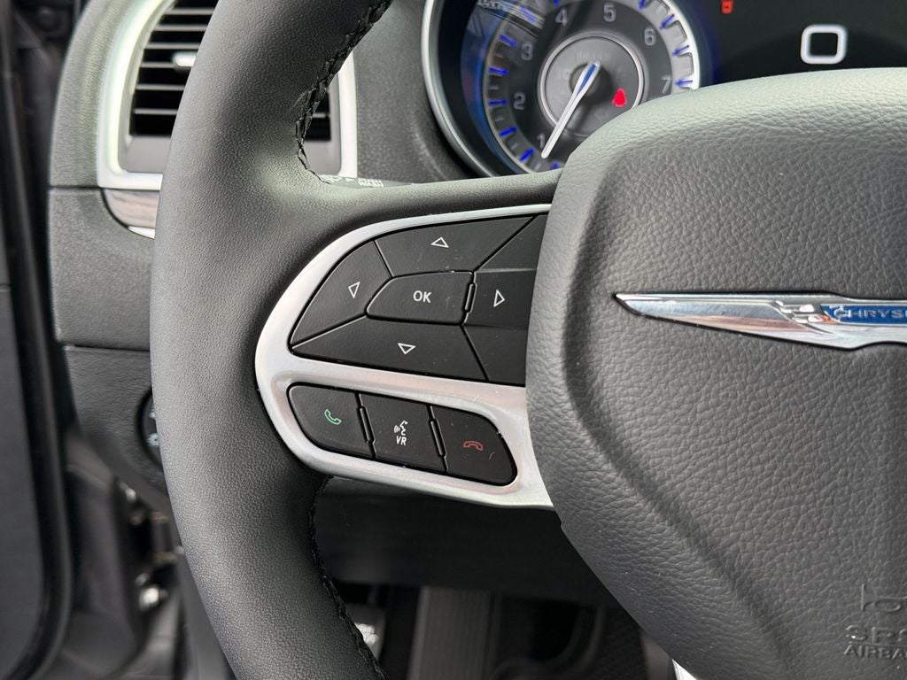 2022 Chrysler 300 Touring
