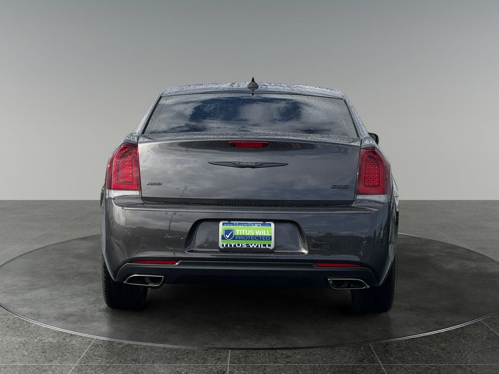 2022 Chrysler 300 Touring
