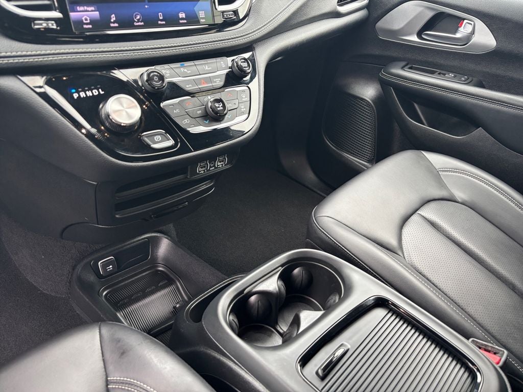 2023 Chrysler Pacifica Hybrid Touring L