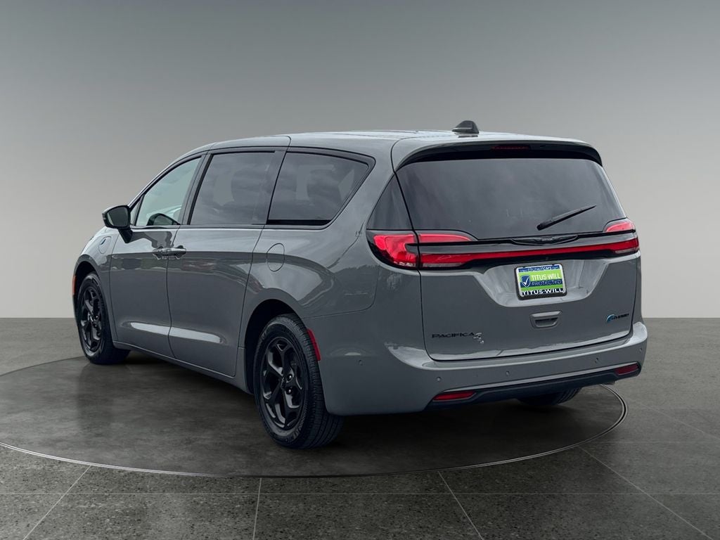 2023 Chrysler Pacifica Hybrid Touring L