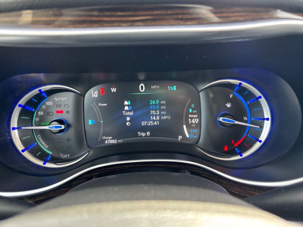 2023 Chrysler Pacifica Hybrid Limited