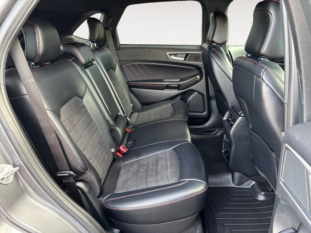 2022 Ford Edge ST Line