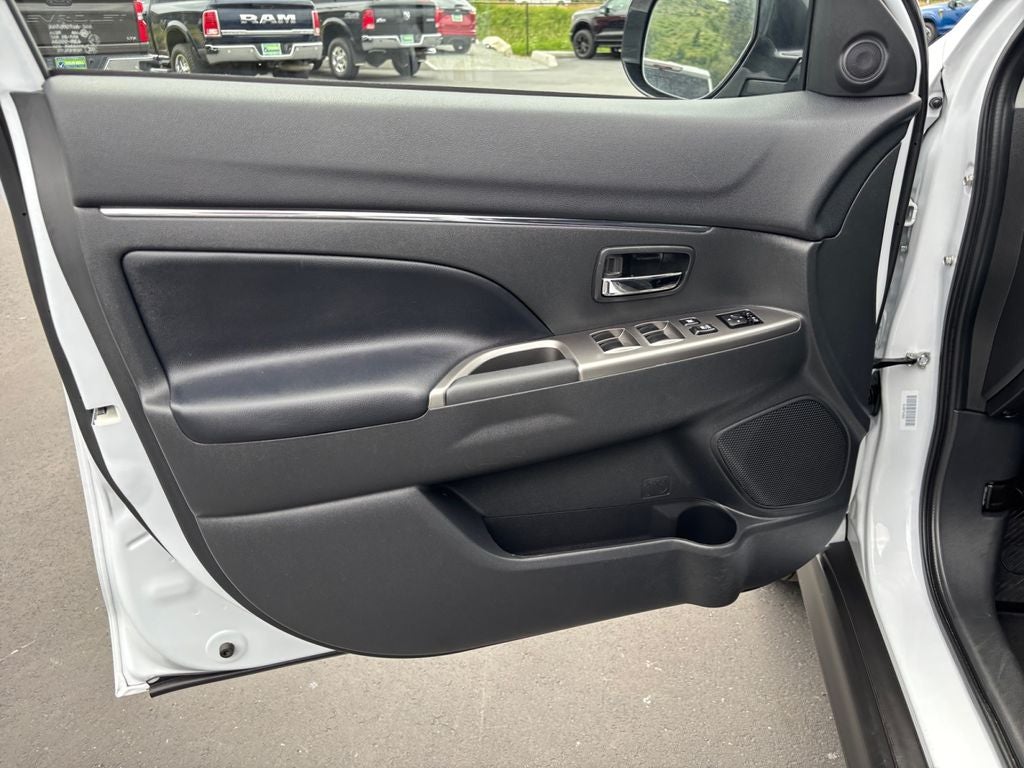 2025 Mitsubishi Outlander Sport 2.0 SE