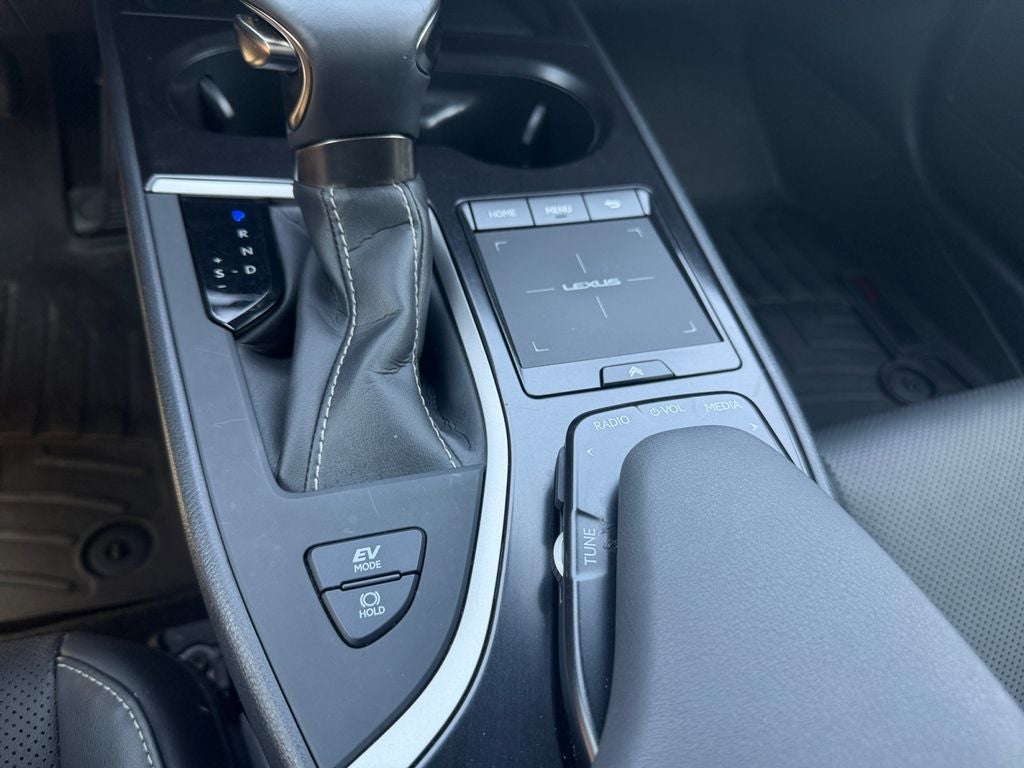 2022 Lexus UX 250h Base