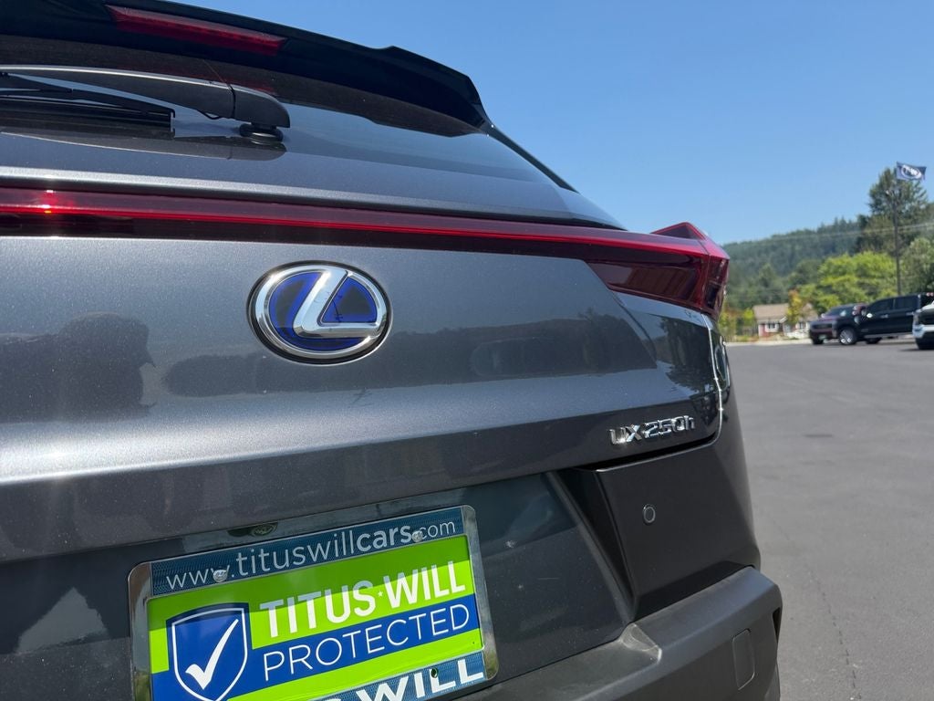 2022 Lexus UX 250h Base